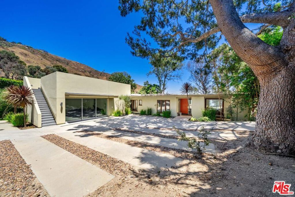 Photo of Listing #25589891