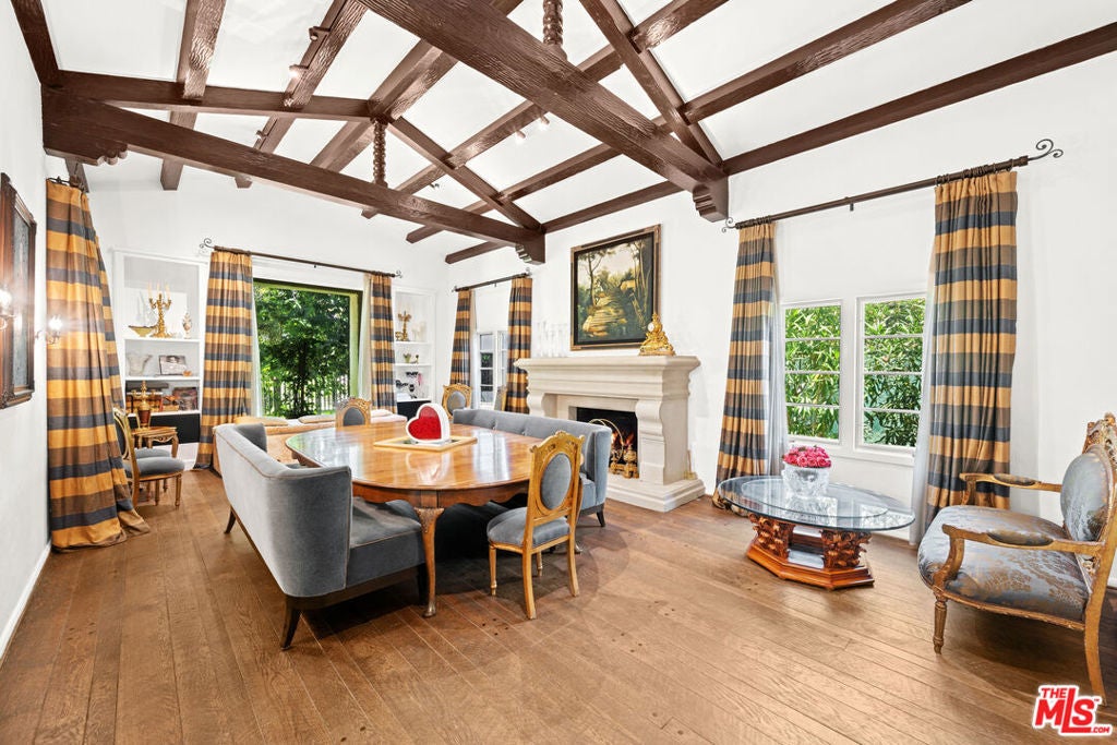 Photo of Listing #25595773