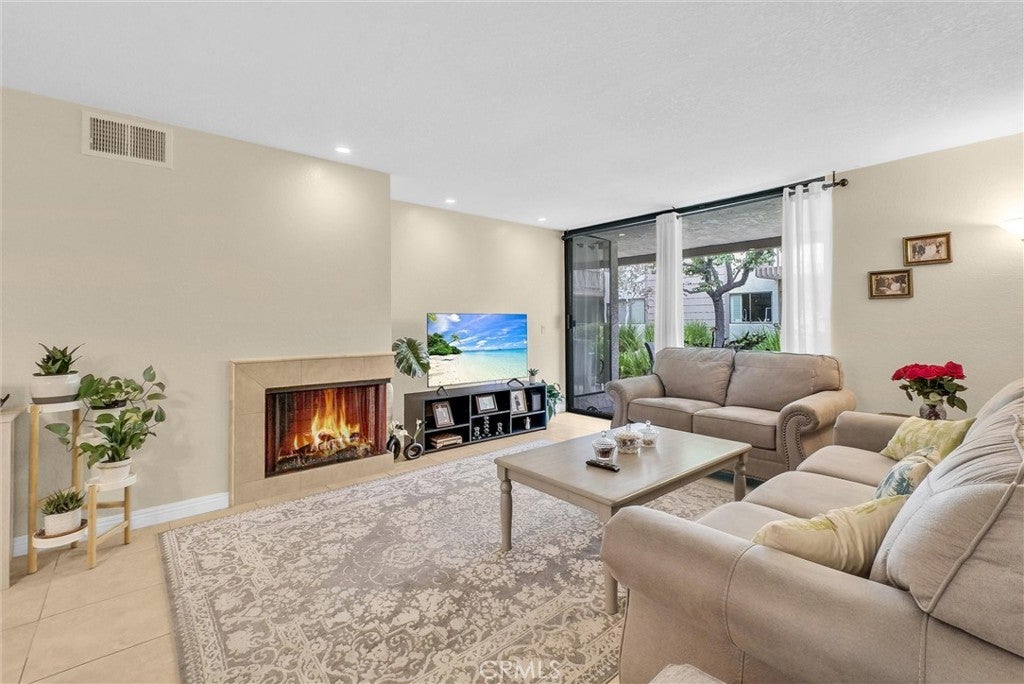 Photo of Listing #PW25218784