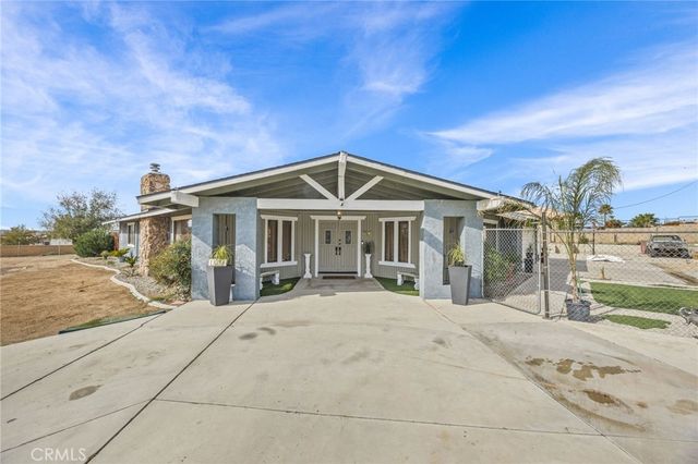 13288 Choco Road, Apple Valley