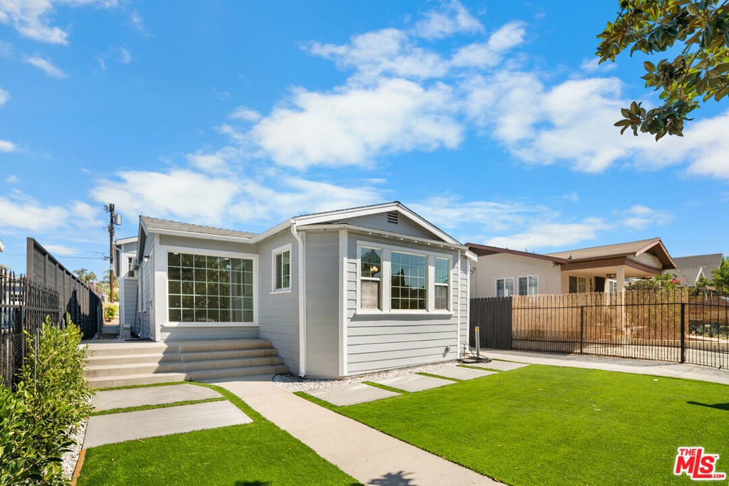 Photo of Listing #25595985