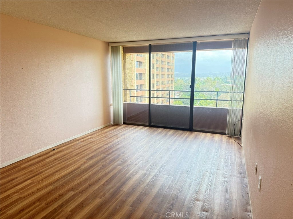 Photo of Listing #OC25222875