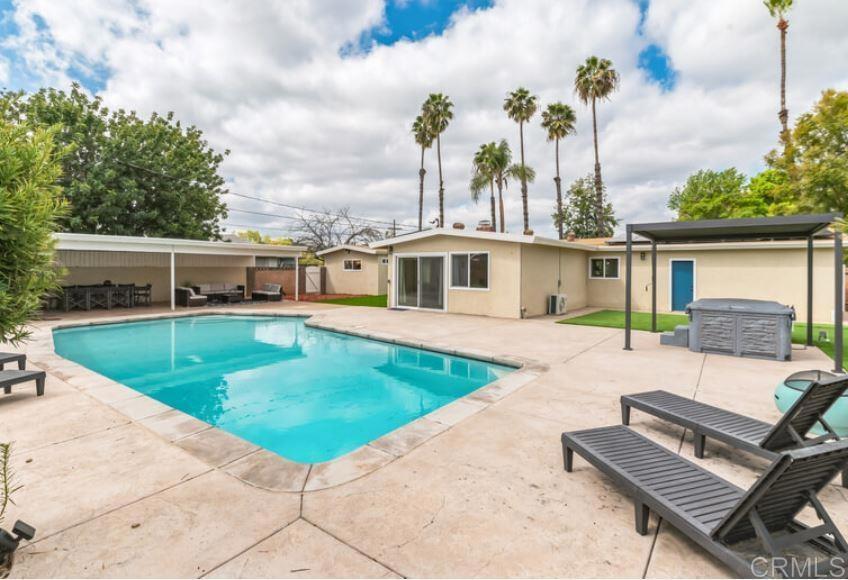 9903 Lindo Lake Place, Lakeside