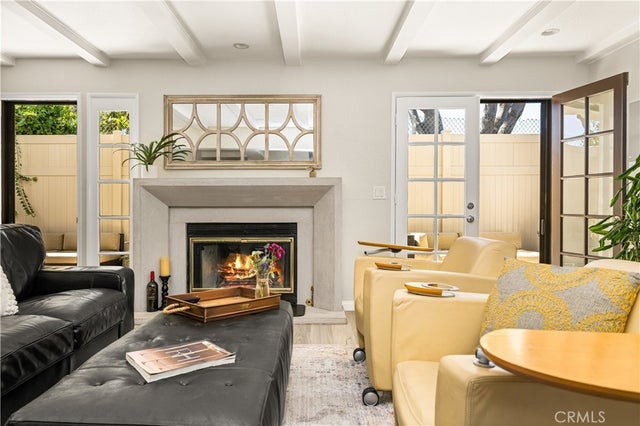 111 Geneva Walk, Long Beach