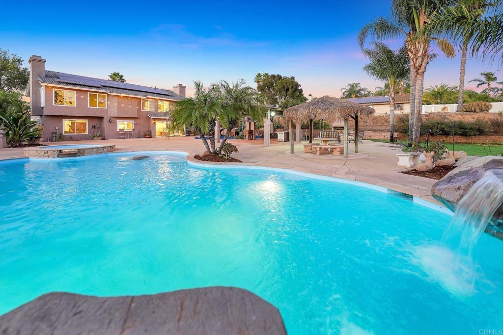 Photo of Listing #PTP2507256