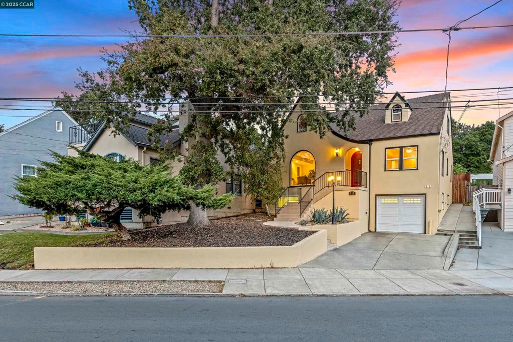 912 Brown St, Martinez