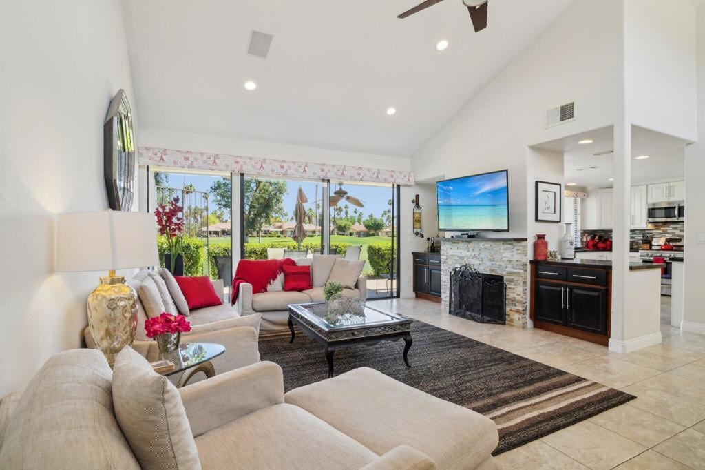 436 Sierra Madre, Palm Desert