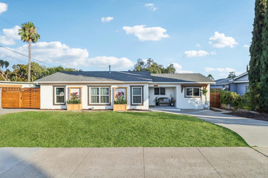 Photo of Listing #PTP2507271