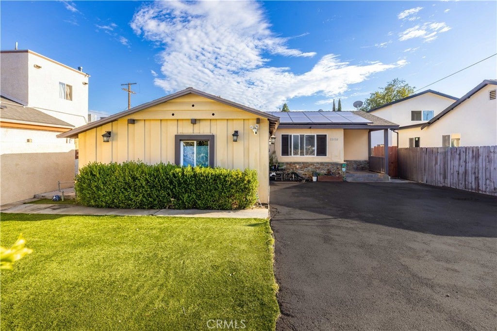 22020 Saticoy Street, Canoga Park