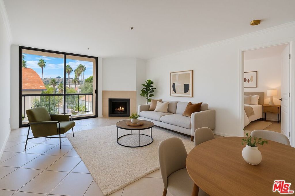 Photo of Listing #25596663