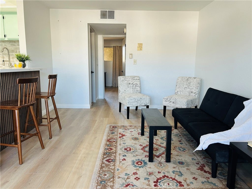 Photo of Listing #SB25224692