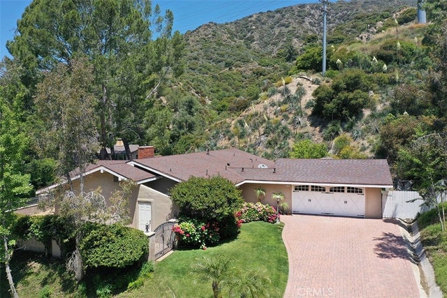 935 Bay Tree, La Canada Flintridge