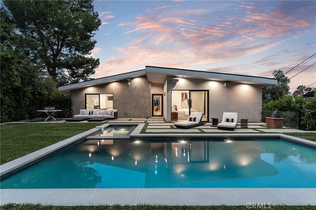 Photo of Listing #SR25224439