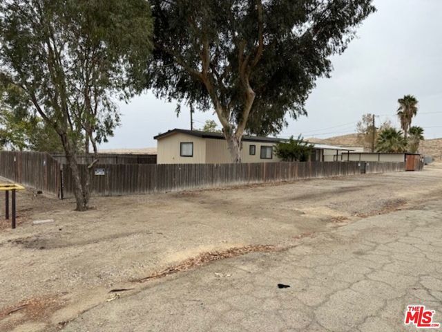 22841 D Street, McKittrick