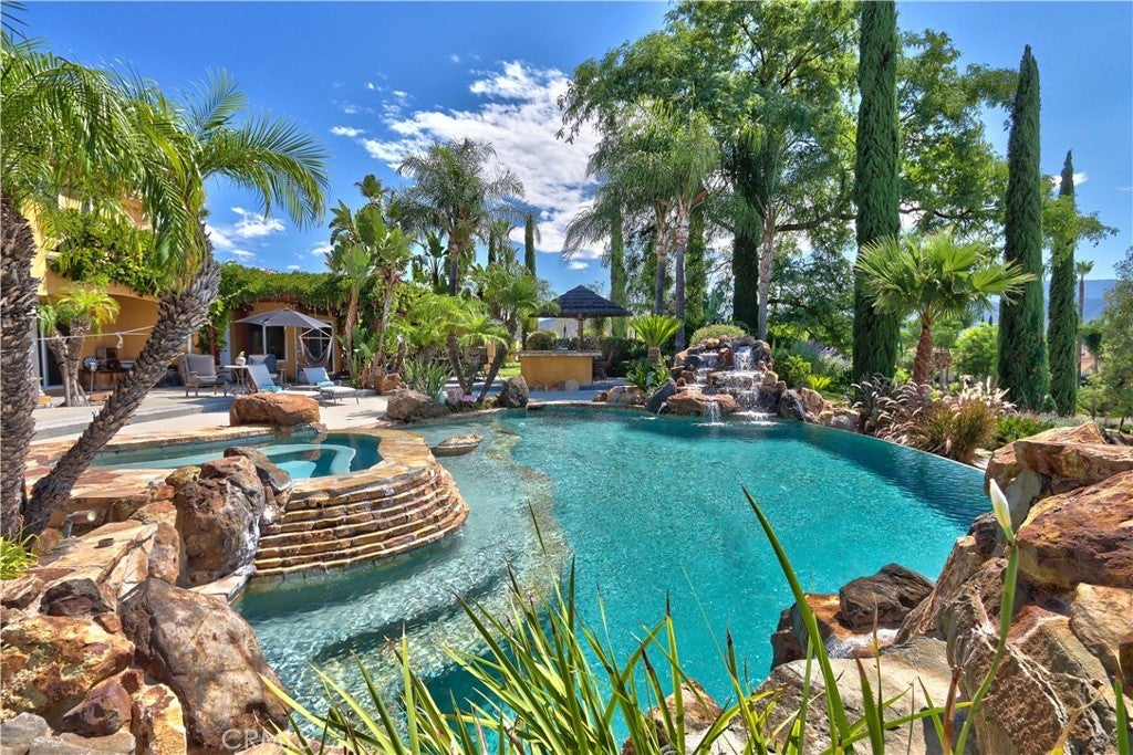 Photo of Listing #SW25225179