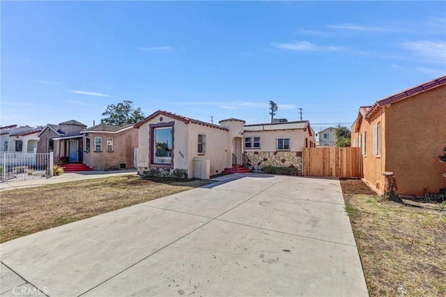 8943 Hobart, Los Angeles