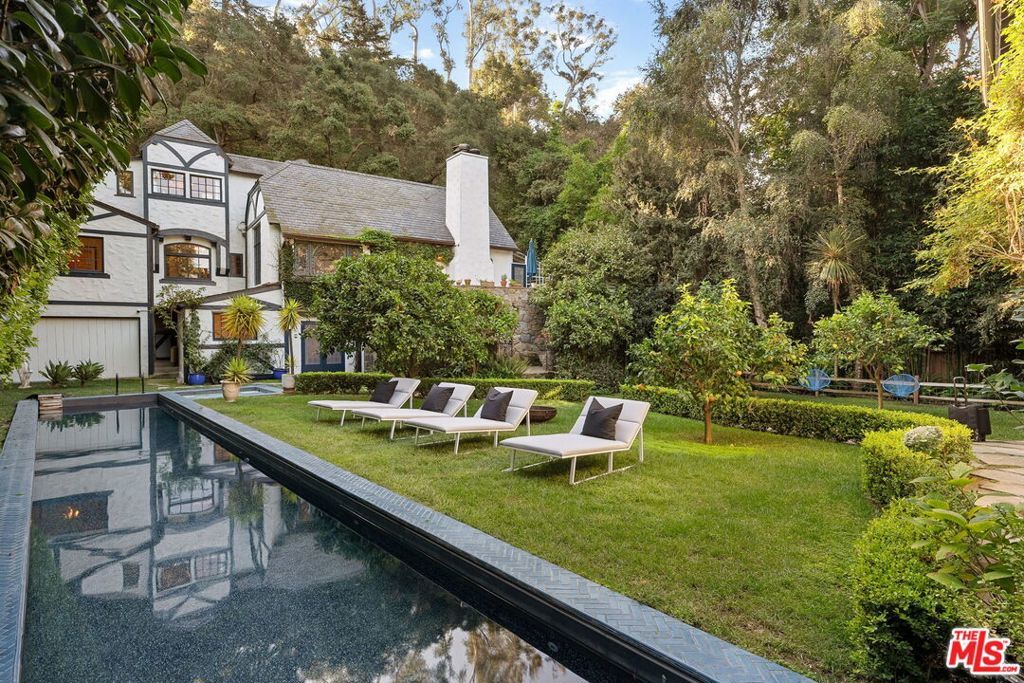 Photo of Listing #25596943