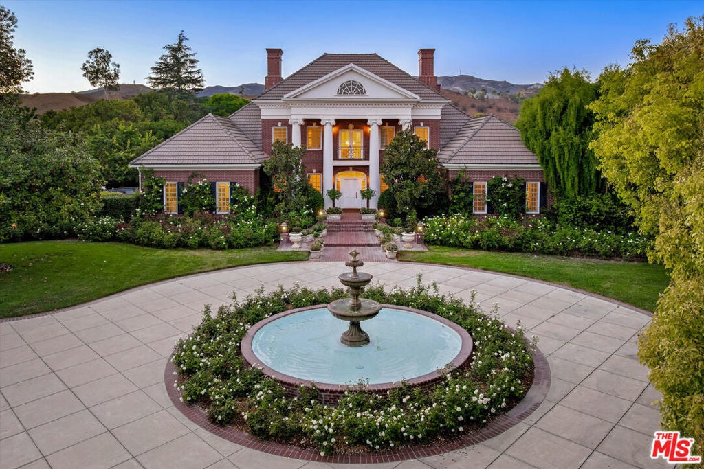 Photo of Listing #25597467