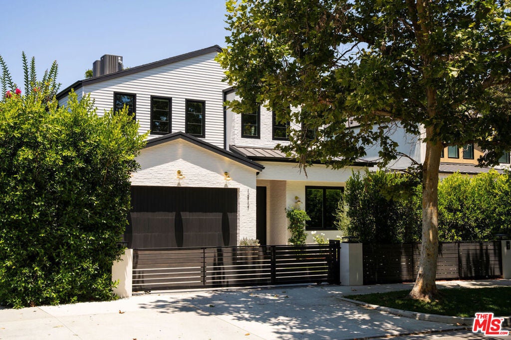 Photo of Listing #25597459