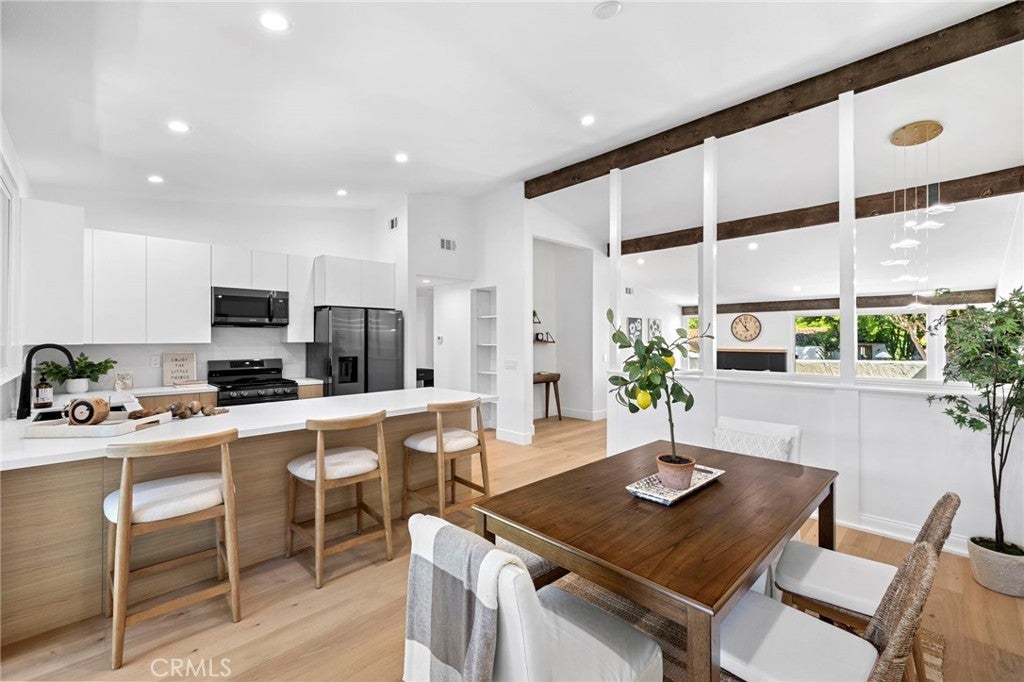 Photo of Listing #OC25221146