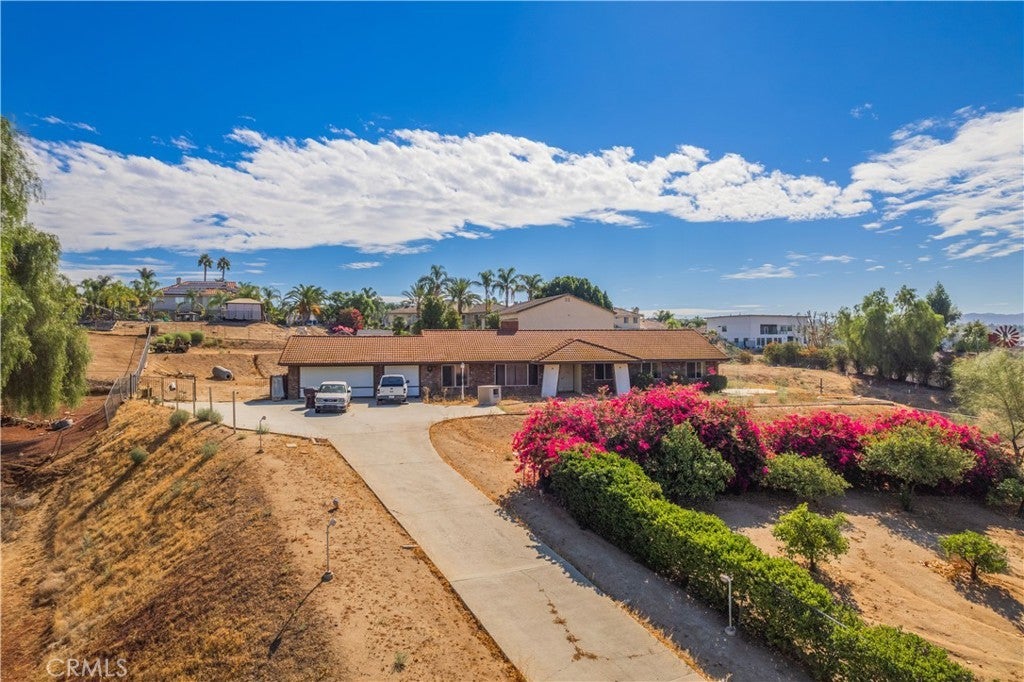 16220 Stone Ridge, Riverside