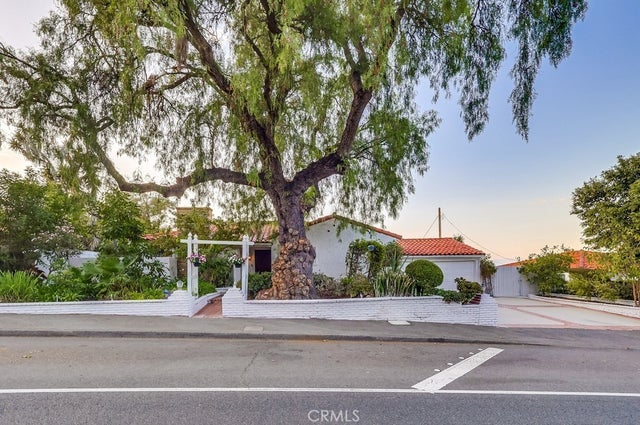 4052 Miraleste, Rancho Palos Verdes.