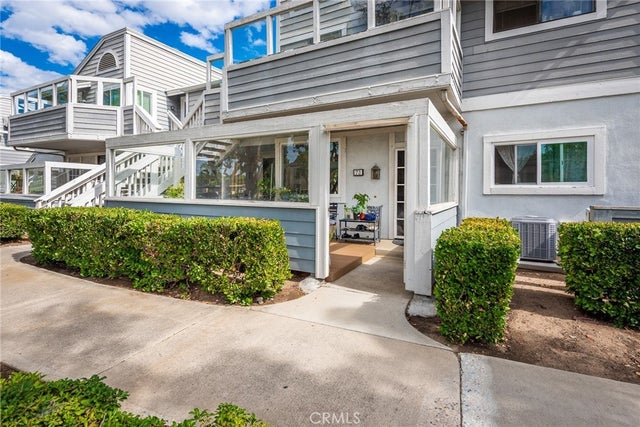 73 Huntington # 322, Irvine