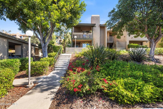 224 Oakleaf Drive # 105, Thousand Oaks