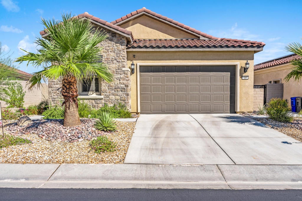 14 Zinfandel, Rancho Mirage