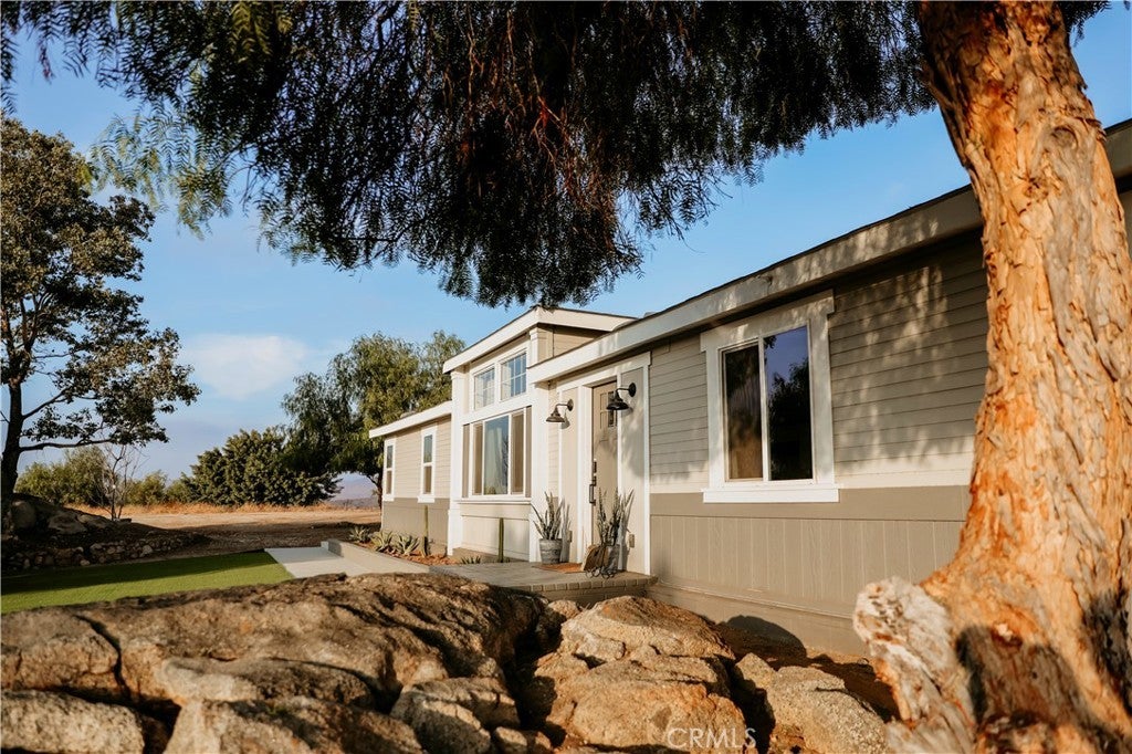 Photo of Listing #SW25218007