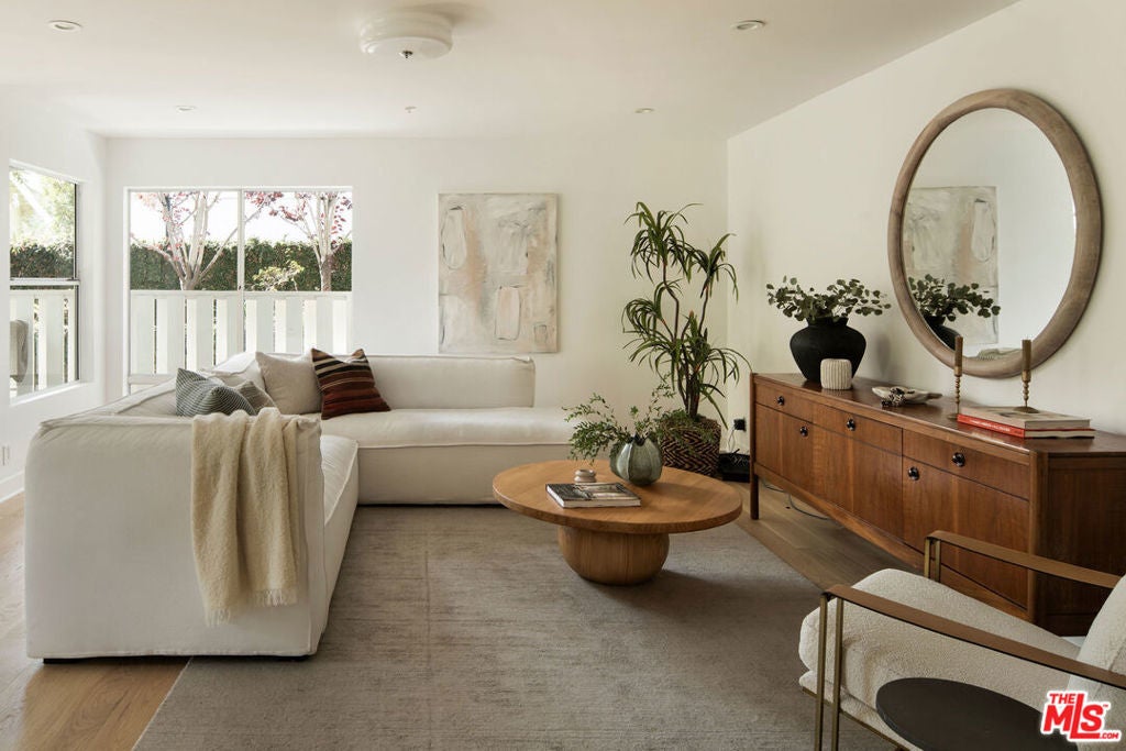 Photo of Listing #25597881