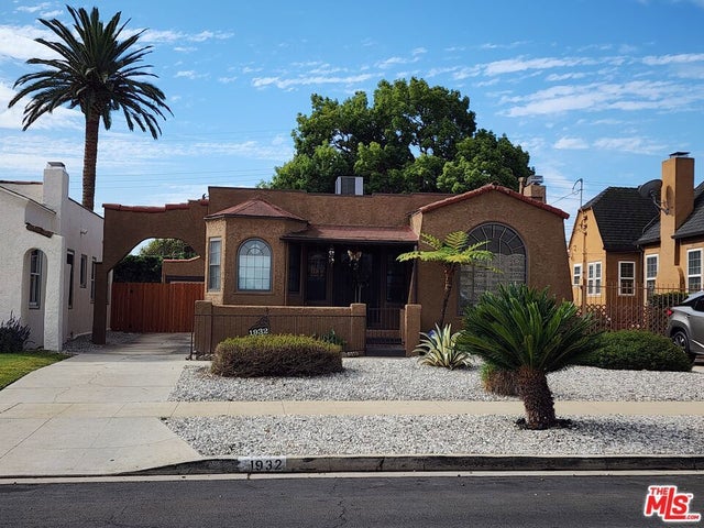 1932 84th Street, Los Angeles