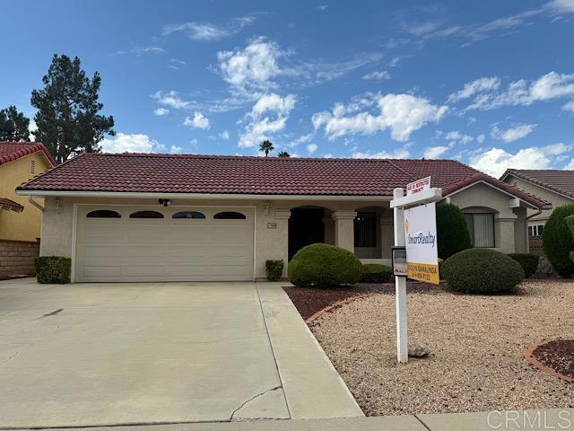 Photo of Listing #PTP2507380