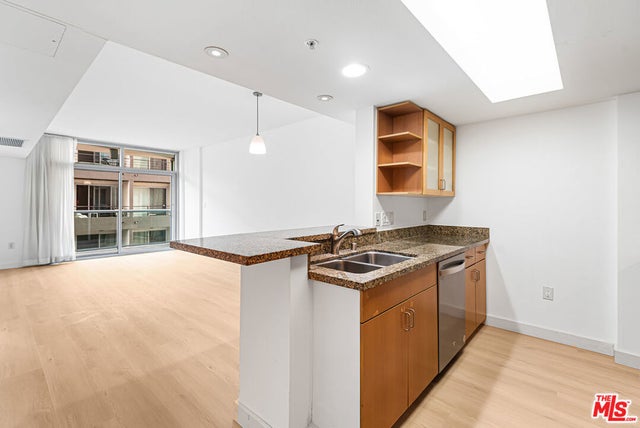 13700 Marina Pointe Drive # 421, Marina Del Rey