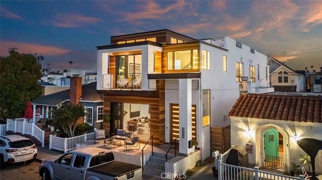 5776 Campo Walk, Long Beach