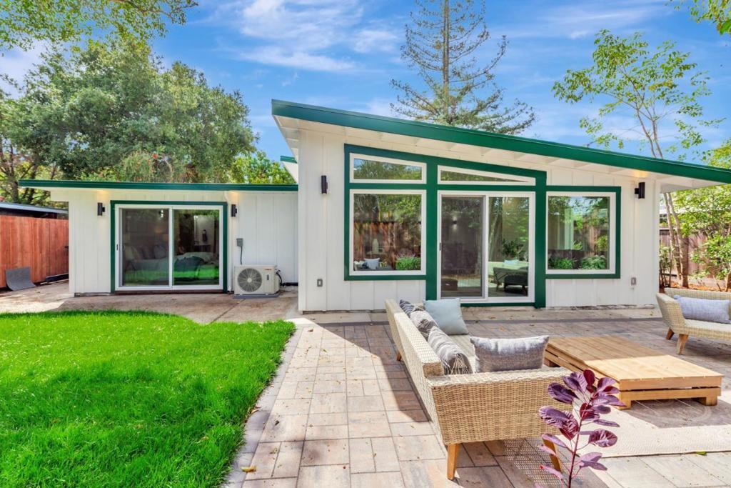 Photo of Listing #ML82023117