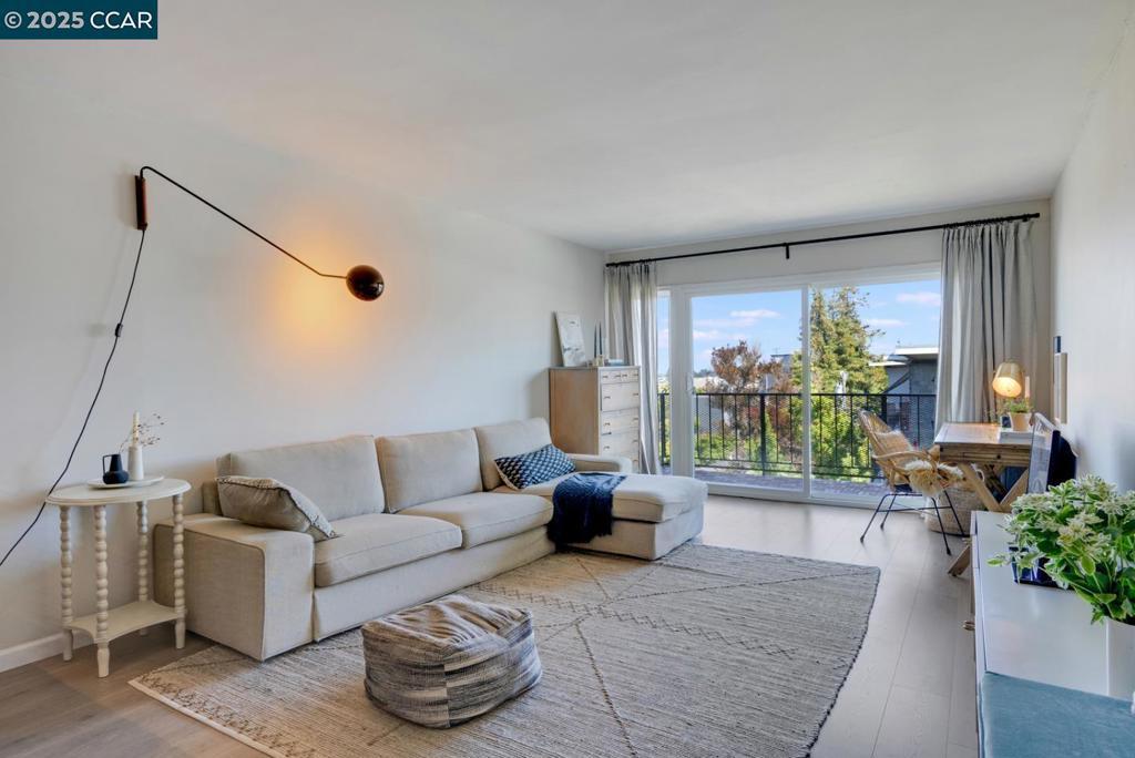 Photo of Listing #41113026