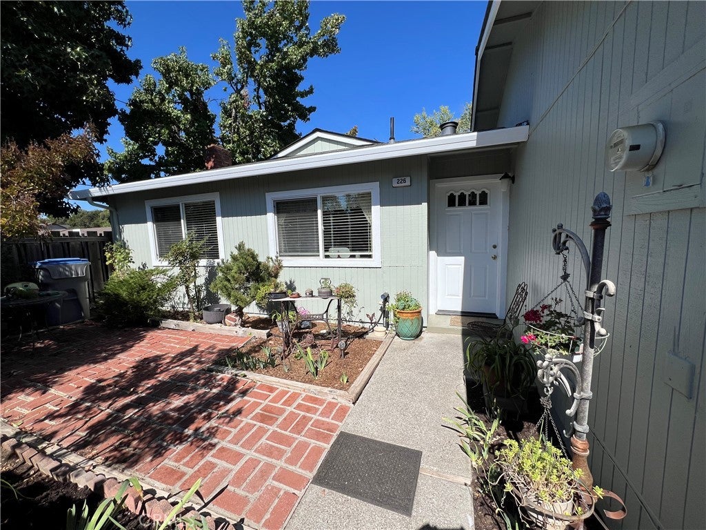 226 Via Del Lago, Lakeport