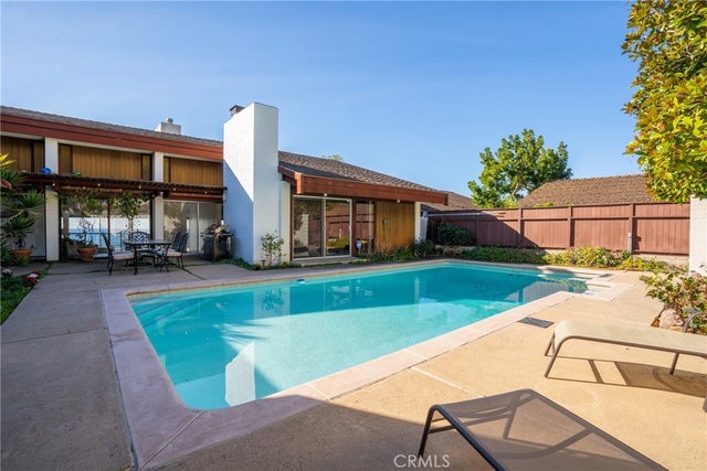 481 Dartmoor Street, Laguna Beach