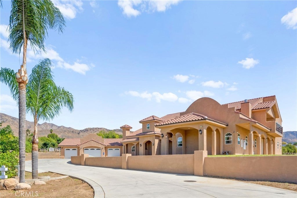 Photo of Listing #SR25222570