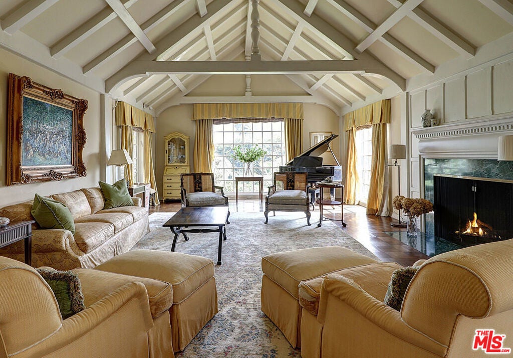 Photo of Listing #25598861