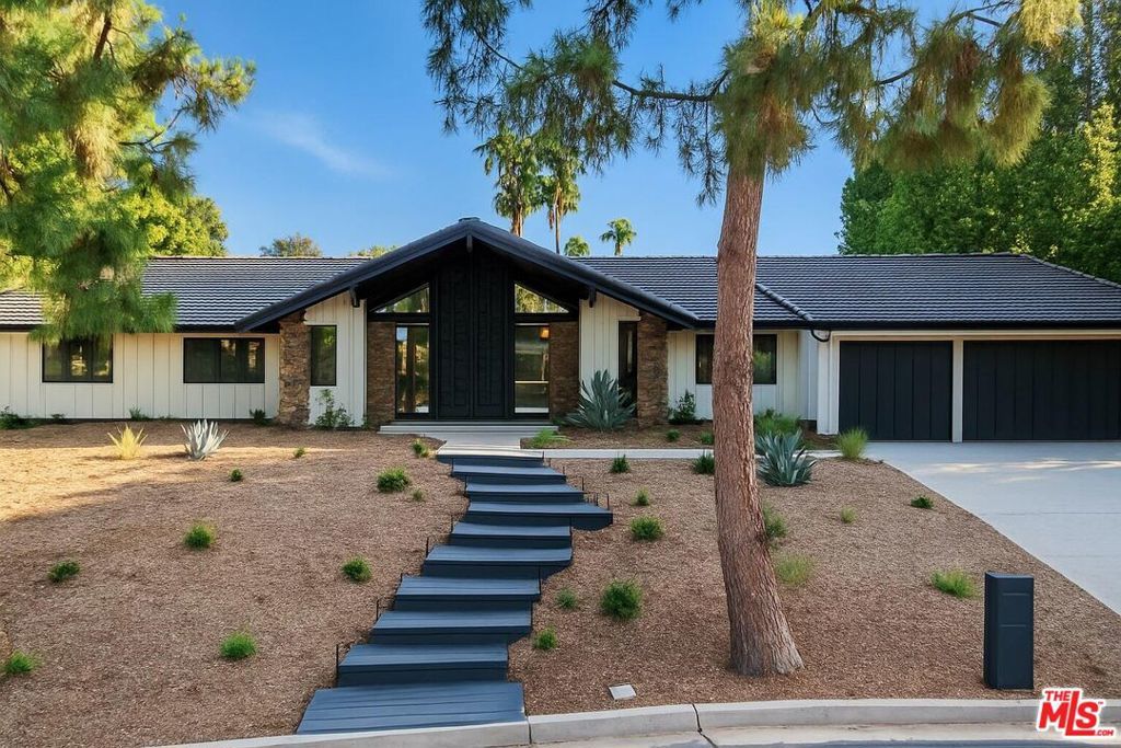 Photo of Listing #25598117