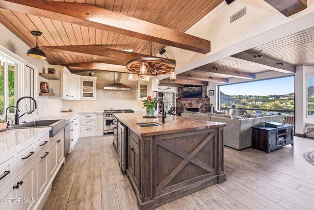 356 E Carlisle Road, Thousand Oaks