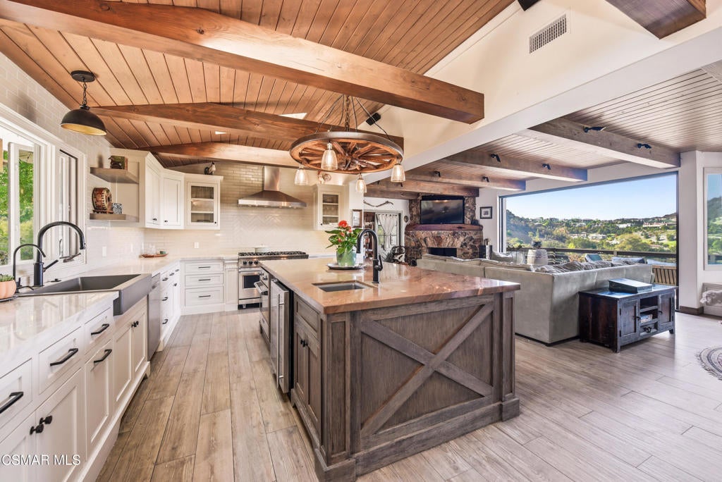 Photo of Listing #225004934