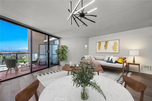 531 Esplanade 903, Redondo Beach.