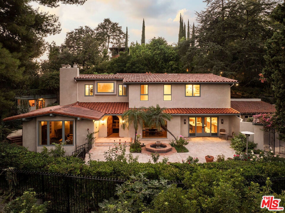 Photo of Listing #25590373