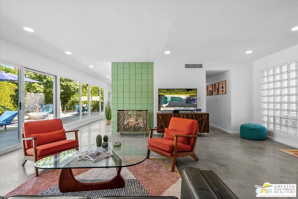 1955 Broadmoor Drive, Palm Springs