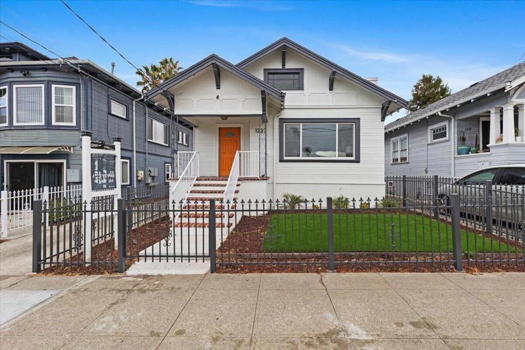1237 Ashby Avenue, Berkeley