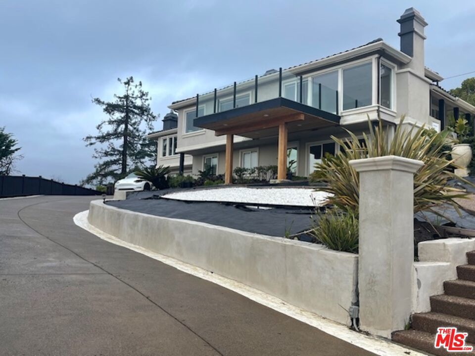 Photo of Listing #25599573