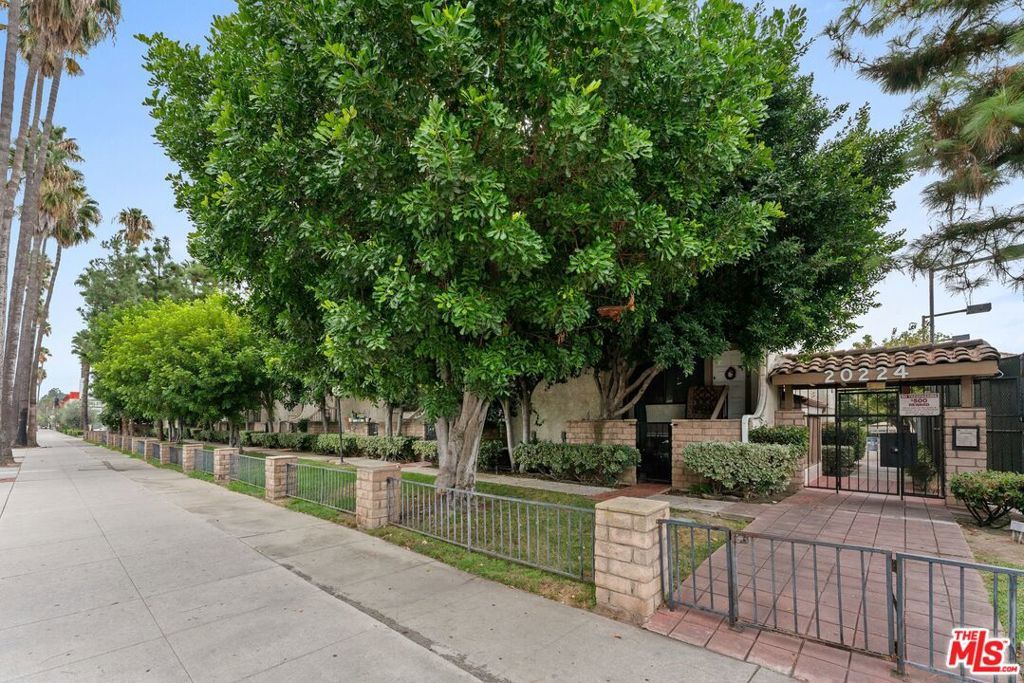 Photo of Listing #25594101